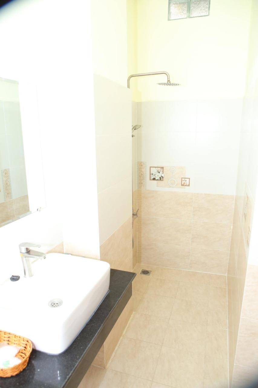 Khach San Tnk Hotell Can Tho Exteriör bild