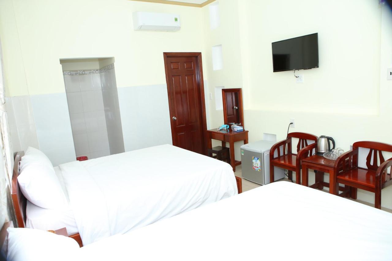 Khach San Tnk Hotell Can Tho Exteriör bild